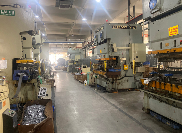 door hardware equipment